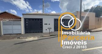 CASA COMPLETA NO JARDIM SÃO JOÃO | ESPAÇO, CONFORTO E VERSATILIDADE